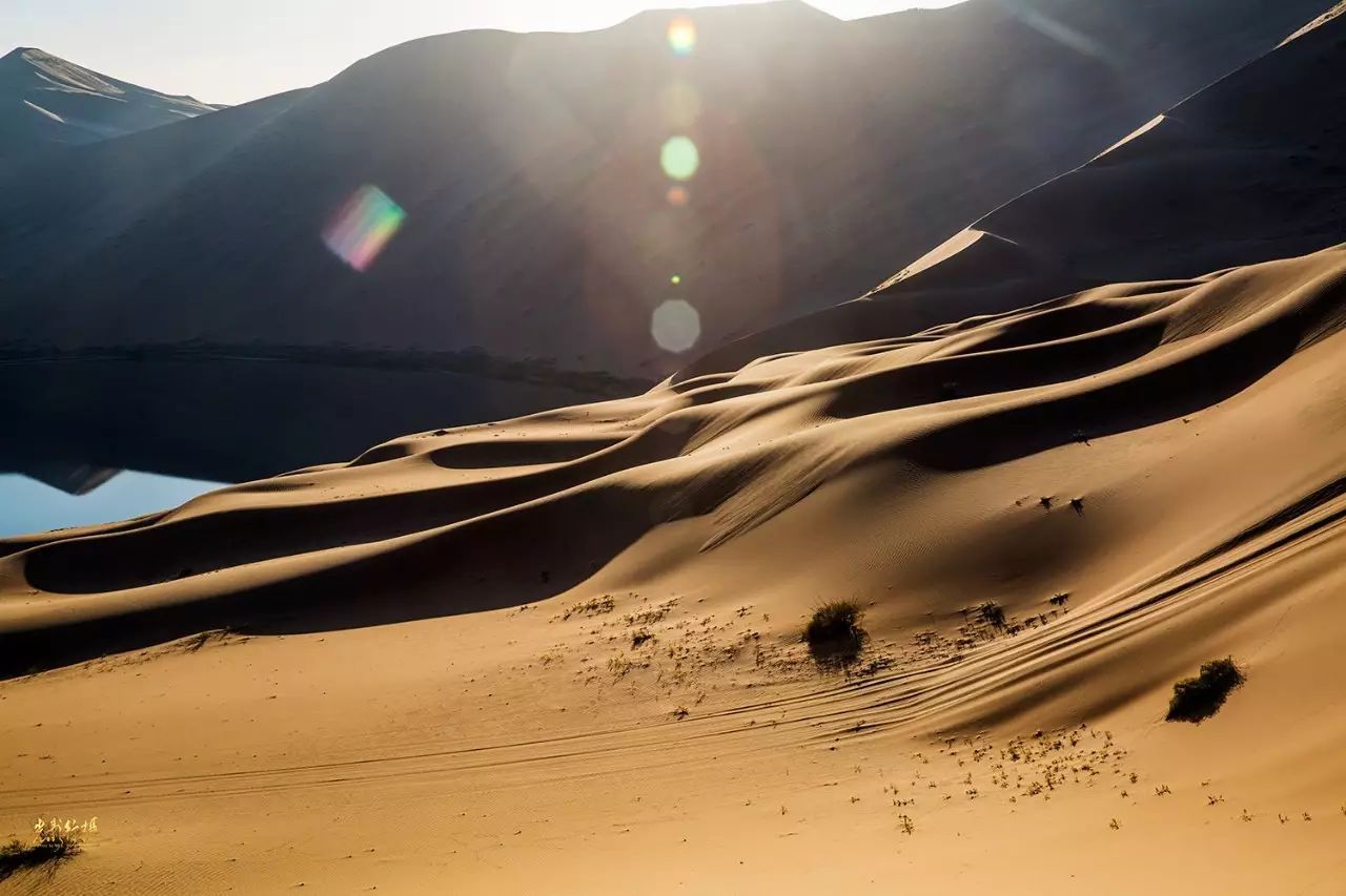 谁说城市SUV不能带你跑沙漠、战戈壁！