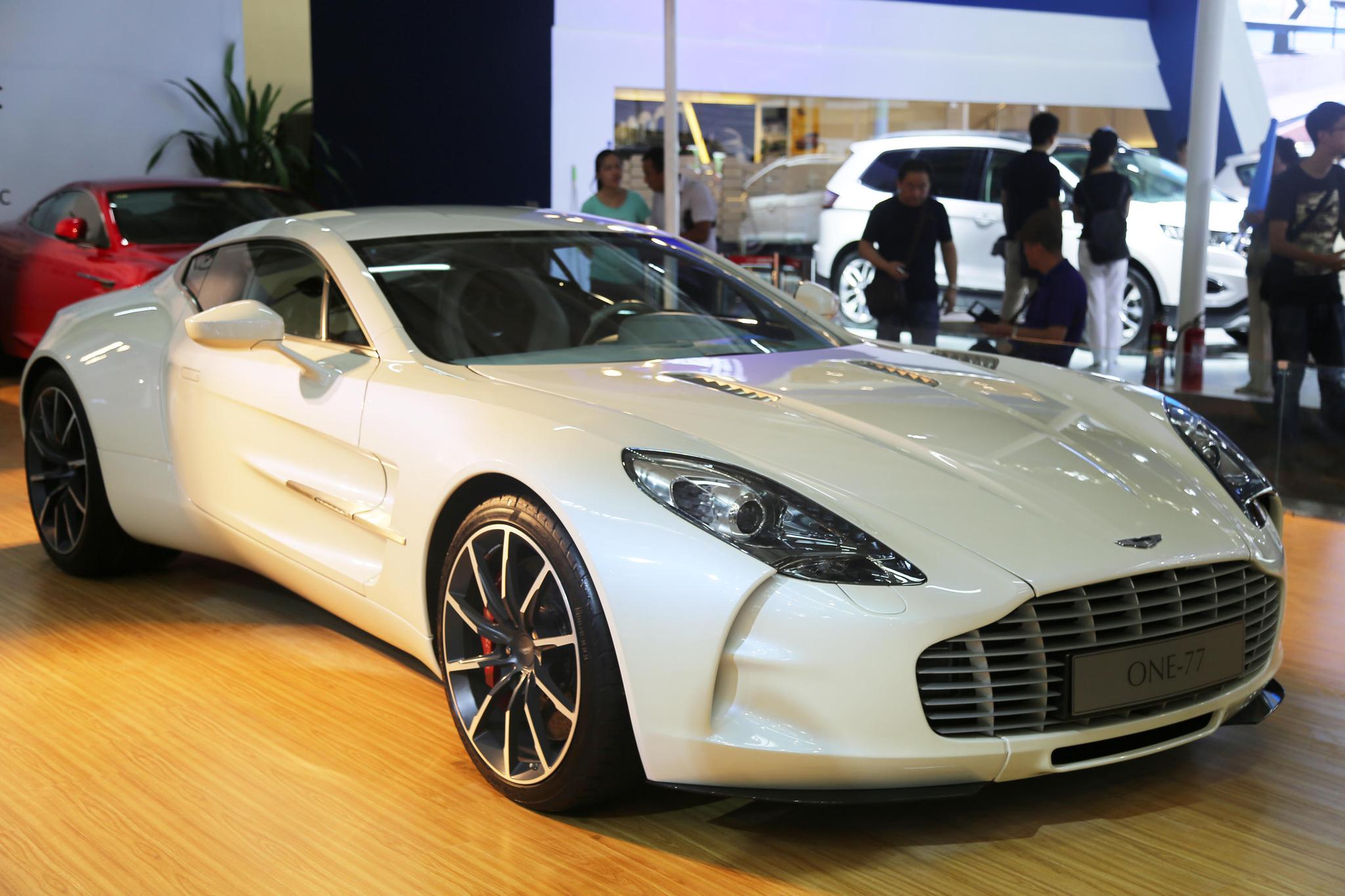 风流才子张江雄为您实拍:4700万最贵超跑——阿斯顿·马丁one-77