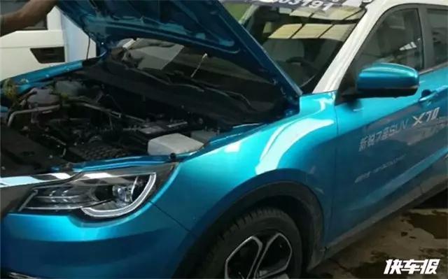 开瑞全新7座SUV,这内饰真够独特