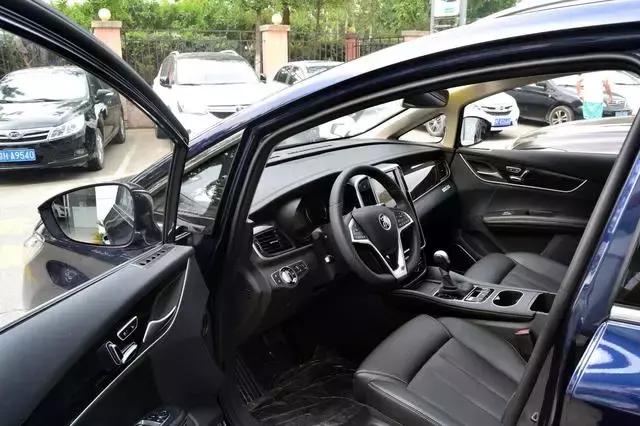 家用MPV的超级搅局者 比亚迪宋MAX售价10万