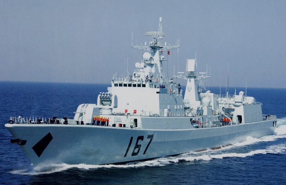 中国军舰遭刁难,舰长现场漂移,吓的美国兵闭上眼