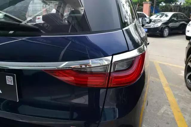 家用MPV的超级搅局者 比亚迪宋MAX售价10万