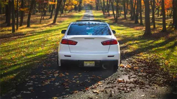 人生第一辆车究竟应该买新的还是二手？