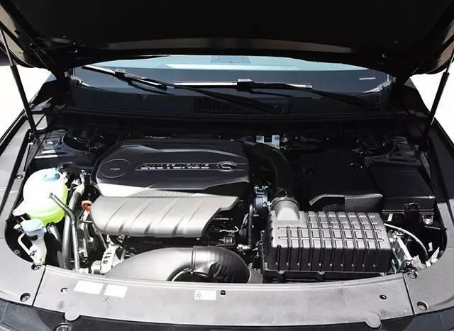 政府新一代专用车，2.0T配实木，仅14万力压合资车