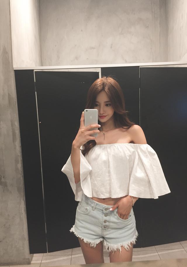 孙允珠高跟鞋大长腿毛边超短热裤, 秀色可餐水灵秀气