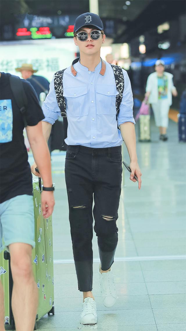男神也爱玩撞衫，张若昀黄子韬马天宇同穿蓝衬衫