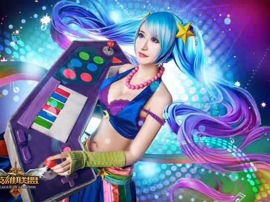 lol陆雪琪素颜照曝光虽然俏皮可爱但是发际线感人