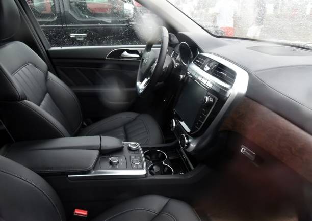 比亚迪王朝和国产大G亮相，新车一款比一款炸裂！