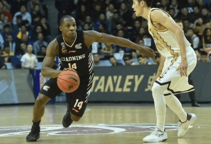 CBA外援年薪排名前五的球员!最高薪相当NBA