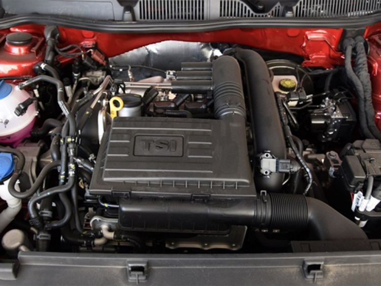 究竟谁能领跑智能时代？ 4款中级车大比拼