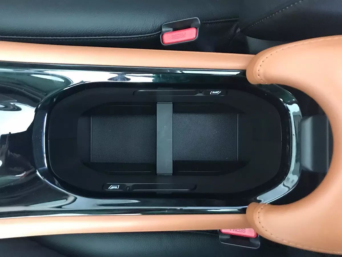 总有细节打动你，这款车告诉你什么叫人性化！