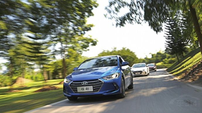 究竟谁能领跑智能时代？ 4款中级车大比拼