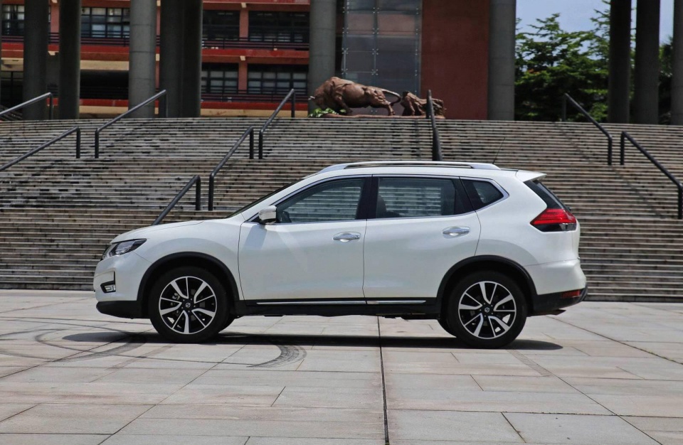 最便宜的suv空间大 8fa5-fykusey9827601.jpg