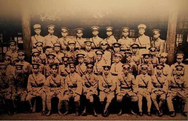 历任黄埔军校校长,政治部主任名单都有谁?