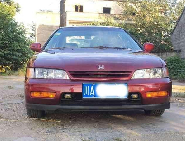 看看23年前本田雅阁,就知道本田简配成什么地步