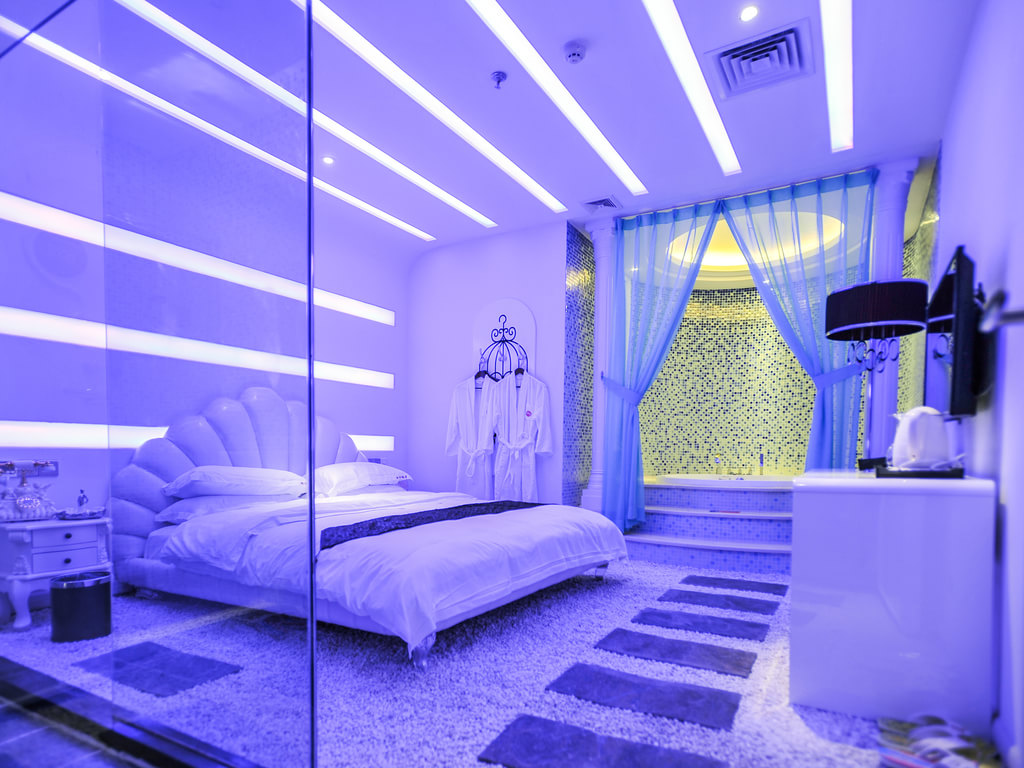 一个月3万女子网恋大款男友欢愉后才发现受骗