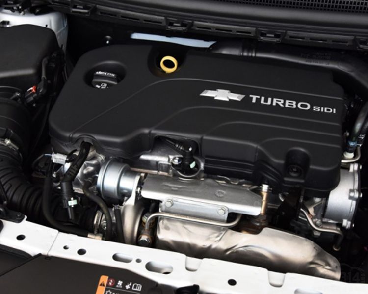 究竟谁能领跑智能时代？ 4款中级车大比拼