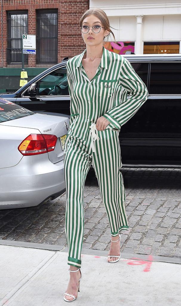 明星把睡衣直接穿了出来,居然还火了!