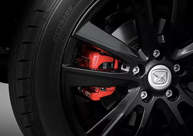 90后上网买SUV，只花11万竟颜值逆天！