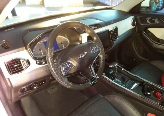 每日车事：这辆SUV比汉兰达大一圈，还便宜好几万！