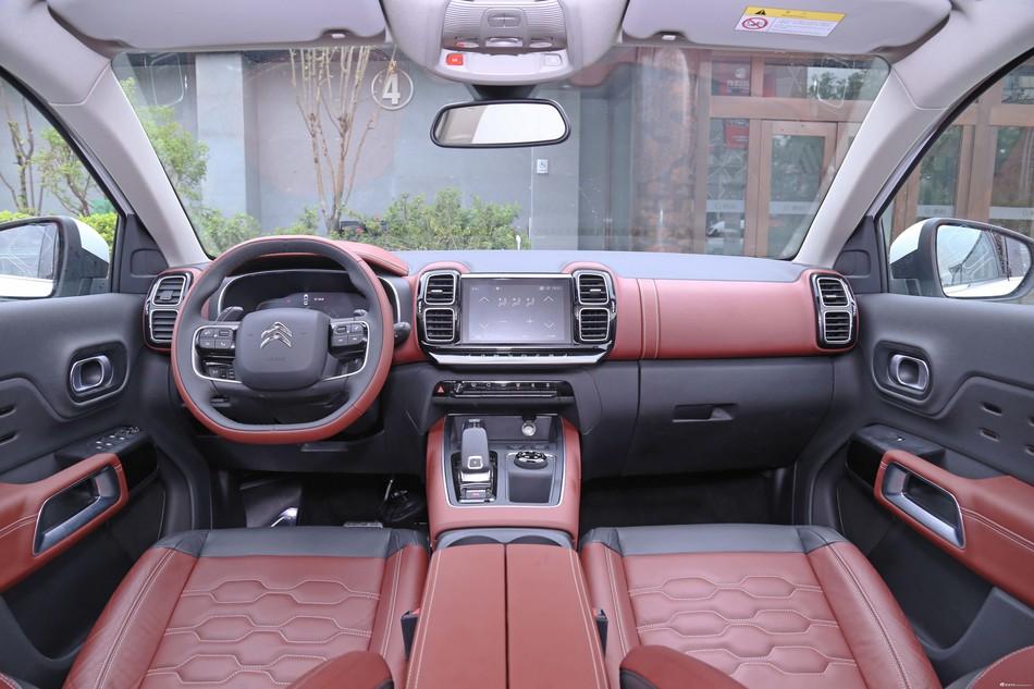 天逸C5性价比超日系，外观设计太新潮，让人看不懂