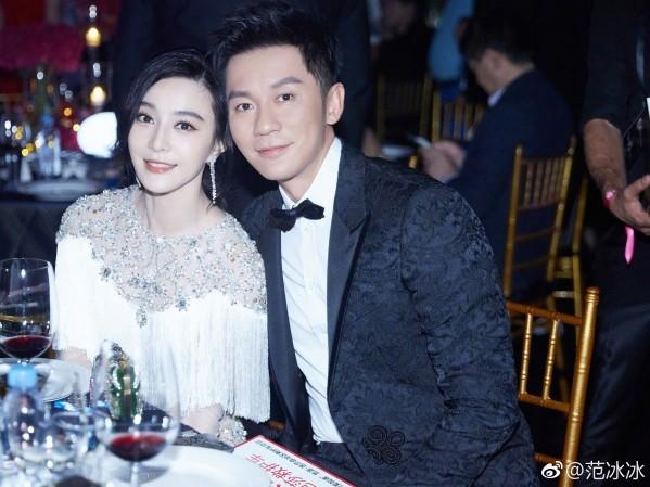 范冰冰求婚现场曝光! 伸出右手「忍不住泪崩」