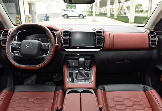 雪铁龙SUV天逸上市了！标致4008还有人买吗？