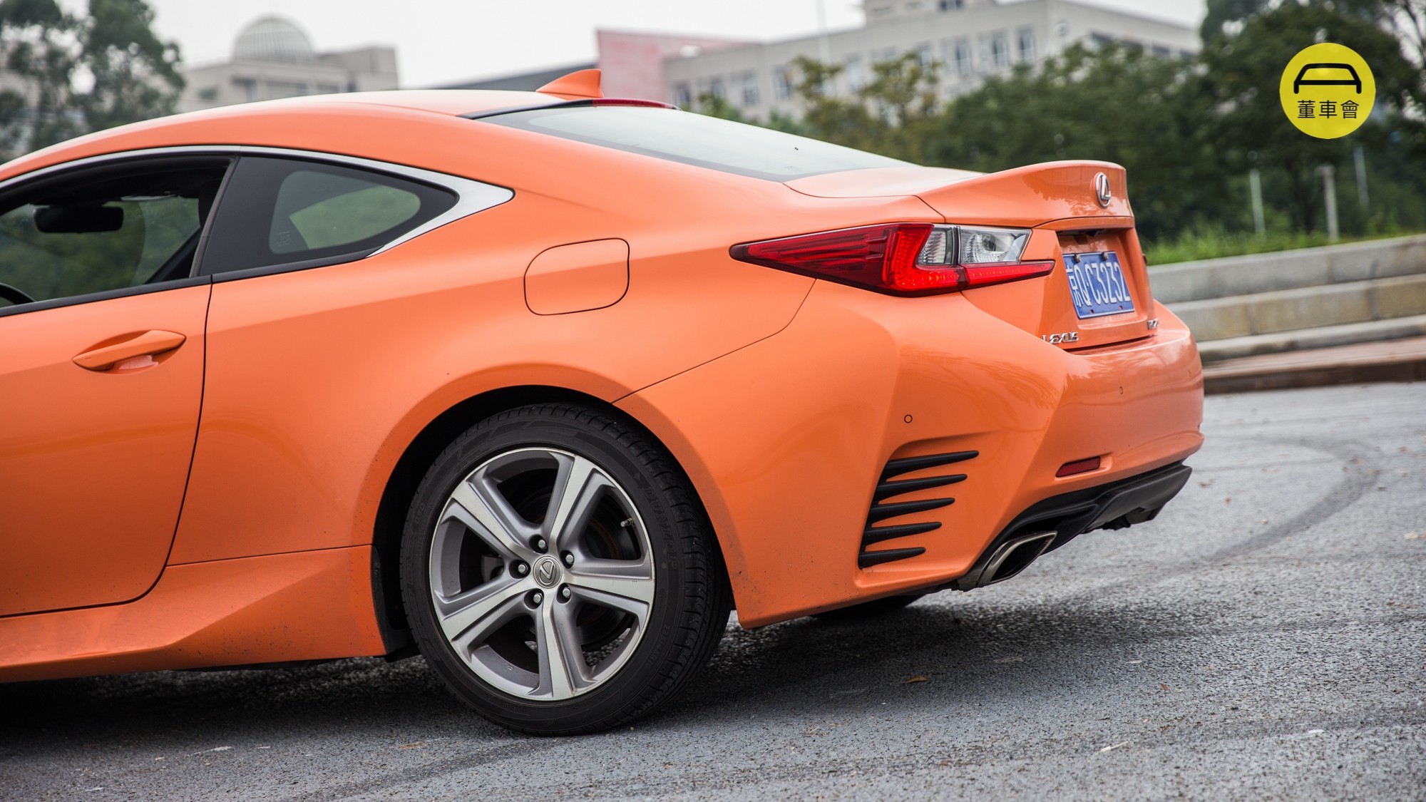 雷克萨斯rc200t我们用这台橙色轿跑称霸了卡丁车场董试