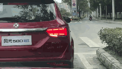 家用大空间，这台SUV还送你一个贴心小秘书！