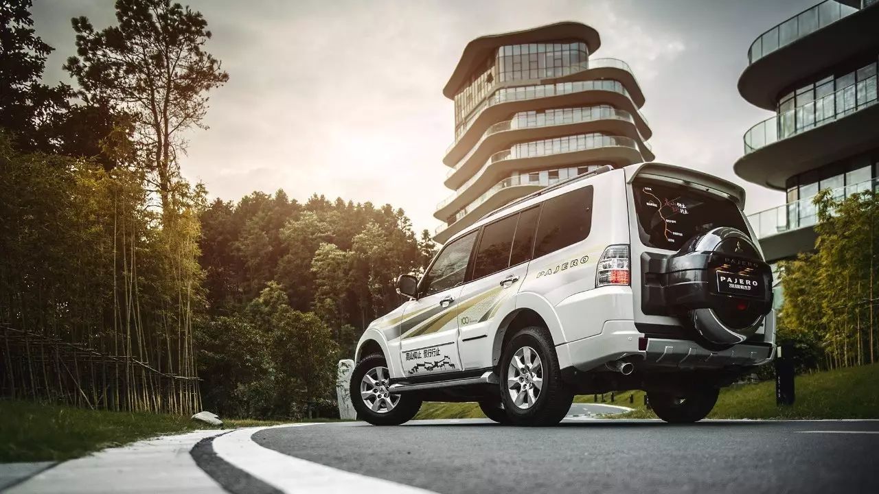 青藏公路上能够和普拉多PK的也就只有它了