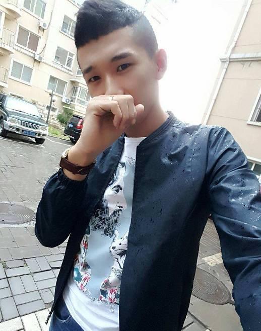 杨幂叫天佑喊麦哥被骂,是她没礼貌还是粉丝不