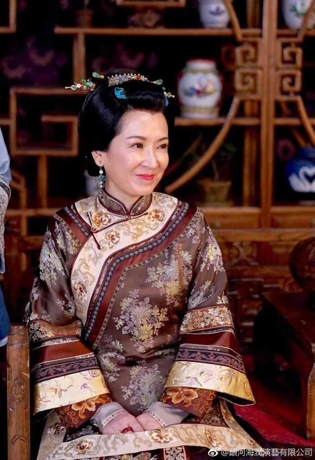 她是最美星二代的妈妈,原来孙俪婆婆年轻时这么漂亮