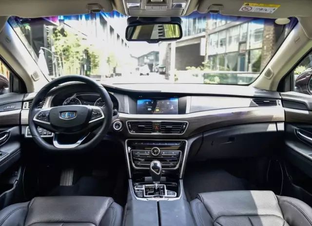 这三款平民轿车内饰最上档次，最后一款吊打迈腾