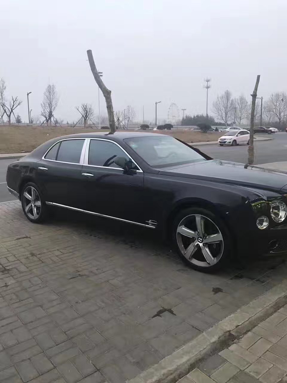 一百七十万买下宾利慕尚,为儿子的相亲之路保驾护航