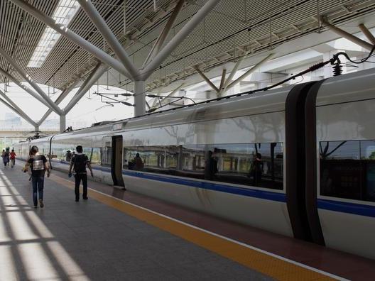 为什么全国都叫铁路局,广州却叫广铁集团?. 来