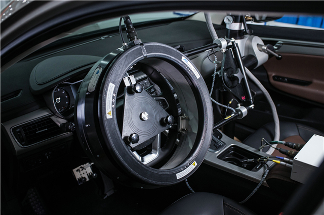 在这家星巴克里 我找到了吉利帝豪GL的高质感基因