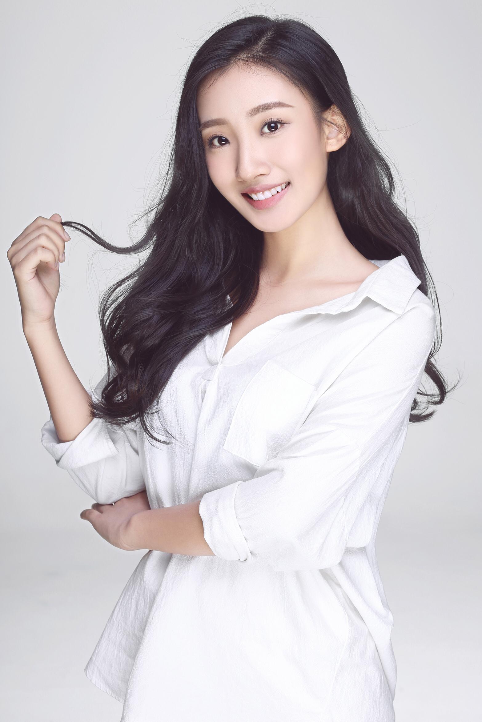 冯鑫垚专访:如夏花般绚烂,如秋叶般静美