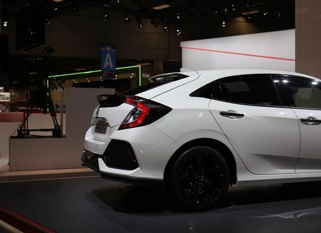 思域两厢版确定国产，开出去别人以为是Type-r