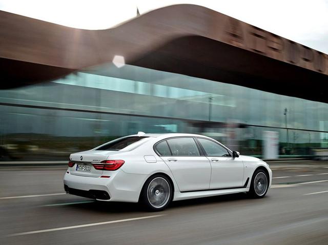 新奔驰S级对比宝马7系 谁才是豪车中的最强王者？