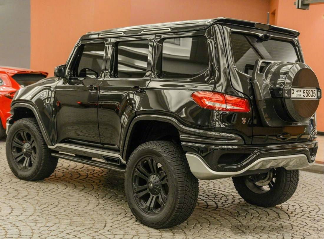 花200万爆改奔驰g,碾压路虎不成反被嘲笑是娘炮车