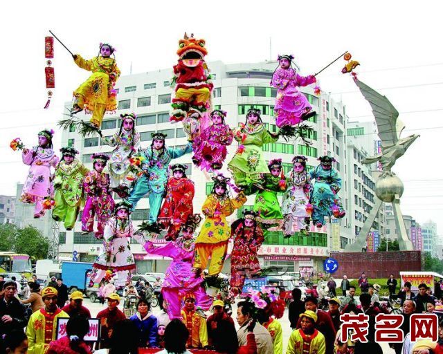 【魅力茂名】信宜镇隆飘色堪称一绝