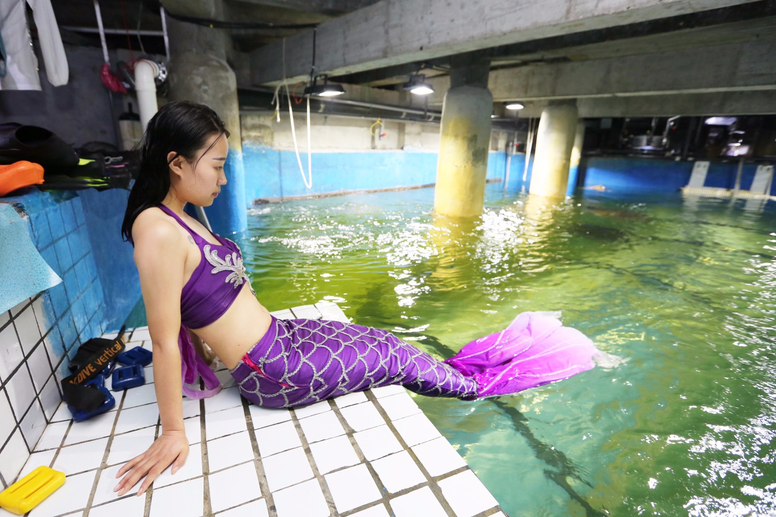 北省襄阳市,深梦海底世界美人鱼扮演者蔡茜.