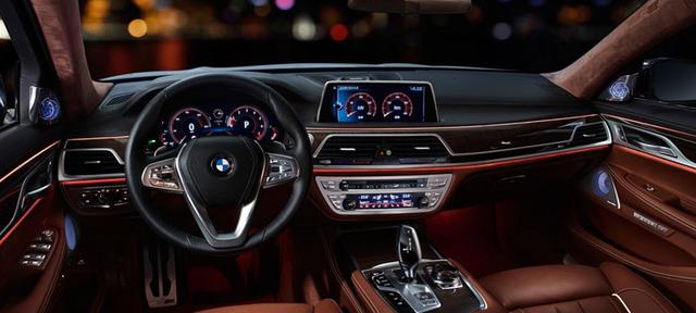 新奔驰S级对比宝马7系 谁才是豪车中的最强王者？