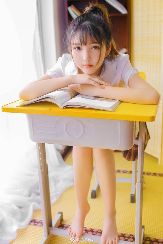 中戏表演系小美女@金迪-vivian 一想到你就甜甜