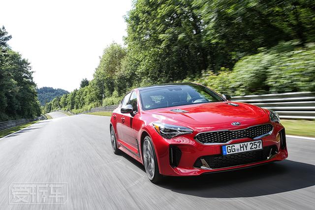 大排双涡轮后驱轿跑，年轻人的G点都在这台韩国车上