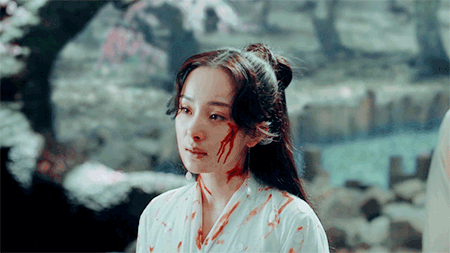 古装剧中的泪美人,赵丽颖杨幂演技炸裂,她比刘亦菲更美!