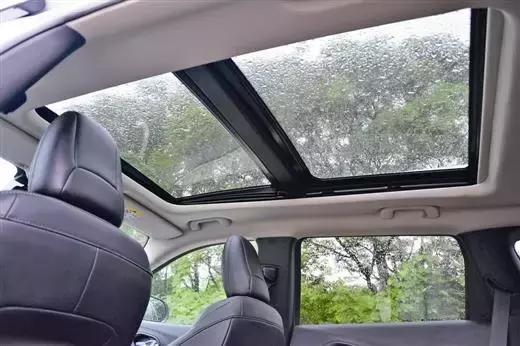 贴钱加装这些配置的人，不是人傻就是钱多！