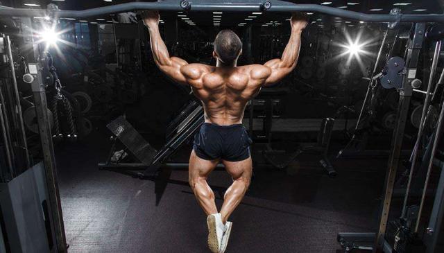 你真会引体向上？