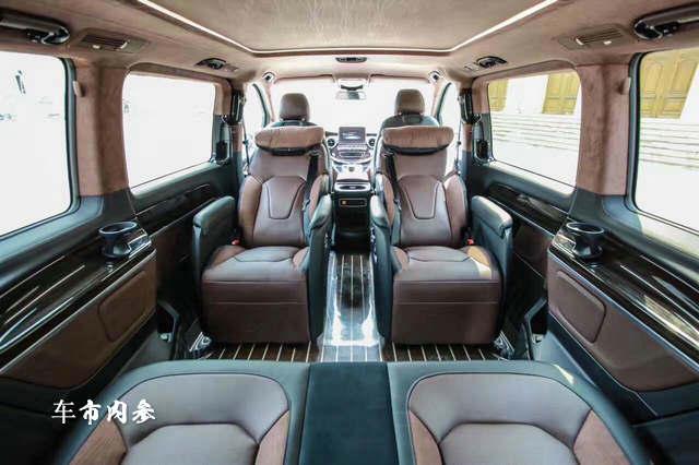 有了加高顶奔驰V260L，还想什么斯宾特，打开车门霸气了！