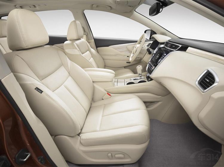 这台日系混动SUV，既不省油动力又差！售价30万起